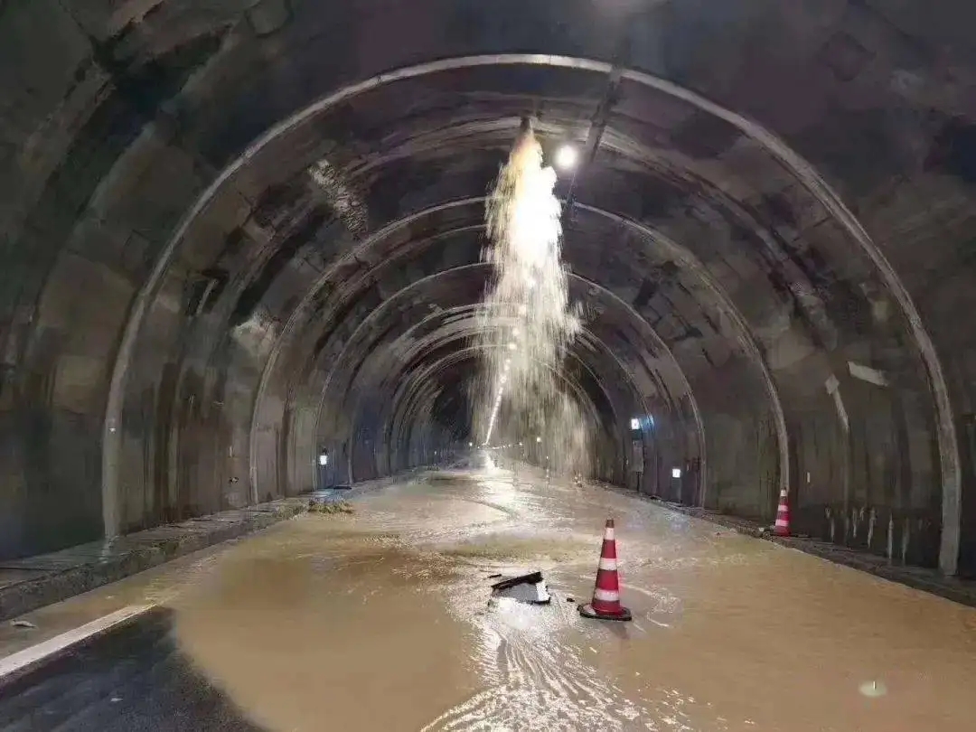 雨花台隧道渗水治理