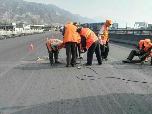 雨花台道路桥梁病害治理